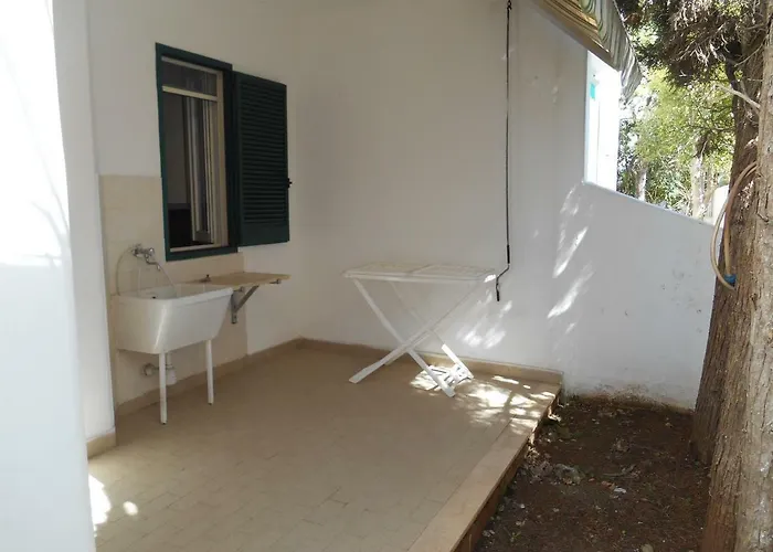 Dei Pini, Con Giardino, Al Mare Di Baia בית נופש גאליפולי