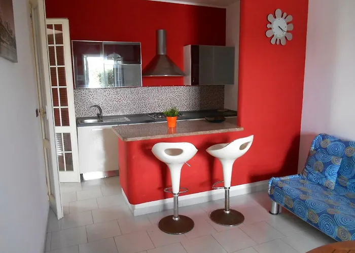 Dei Pini, Con Giardino, Al Mare Di Baia בית נופש גאליפולי