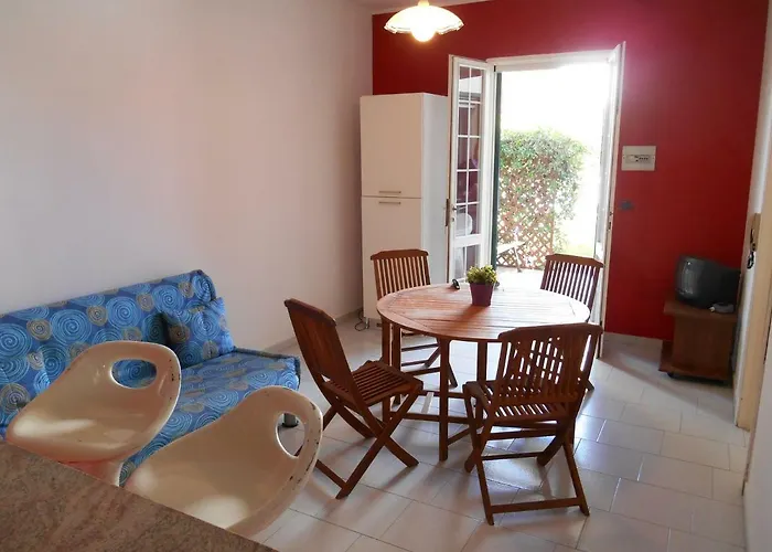 Dei Pini, Con Giardino, Al Mare Di Baia גאליפולי